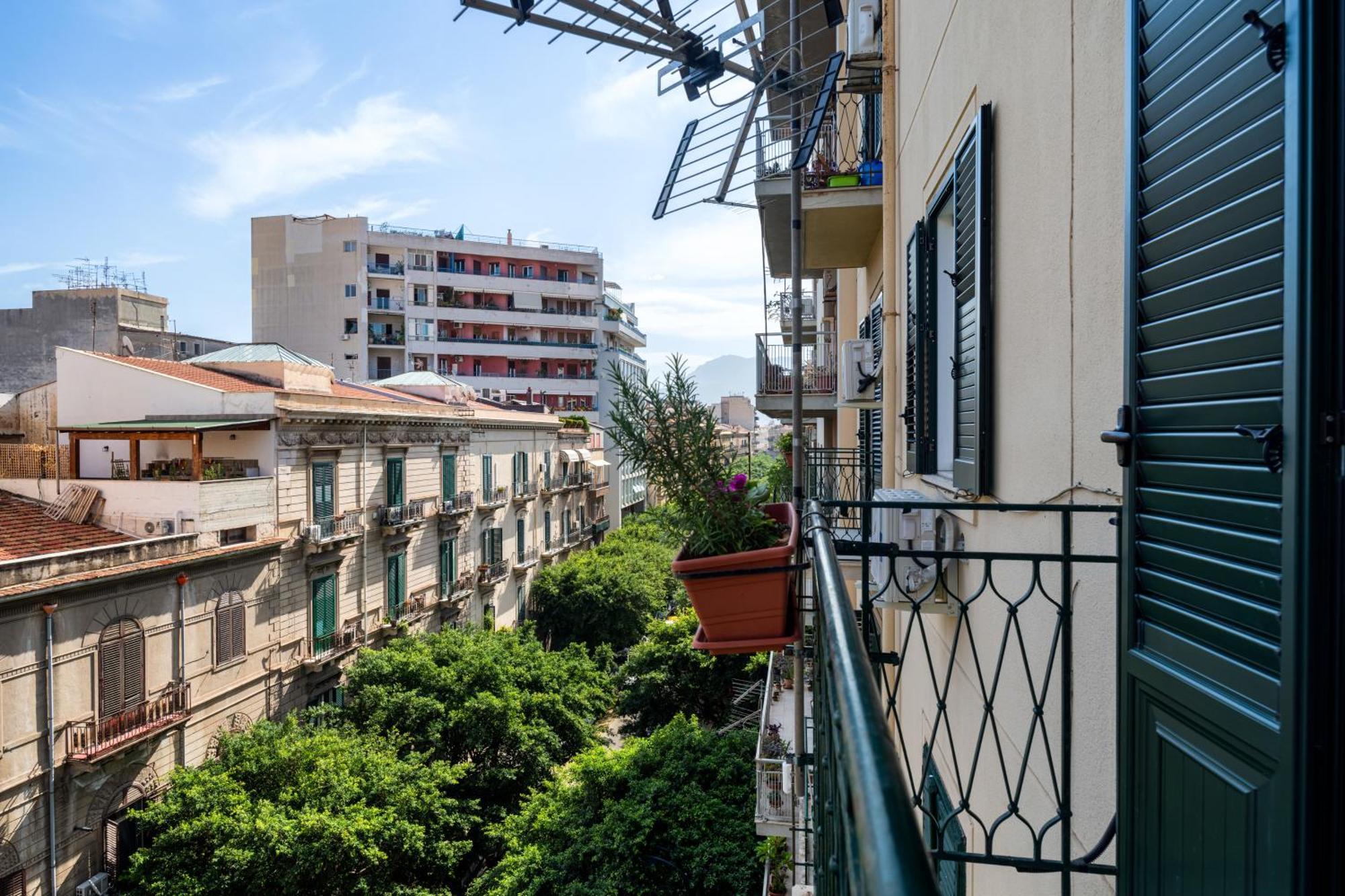 Sister'S Suites Rooms Palermo Bagian luar foto